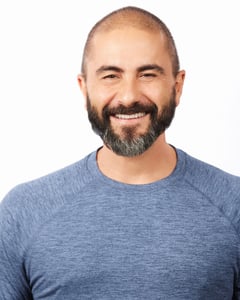 headshot-bluum-erez-pikar-2-med
